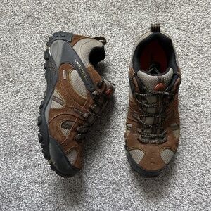 Men’s Merrell Yokota Waterproof Hiking Shoe Size 9